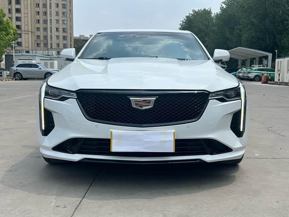Cadillac CT4