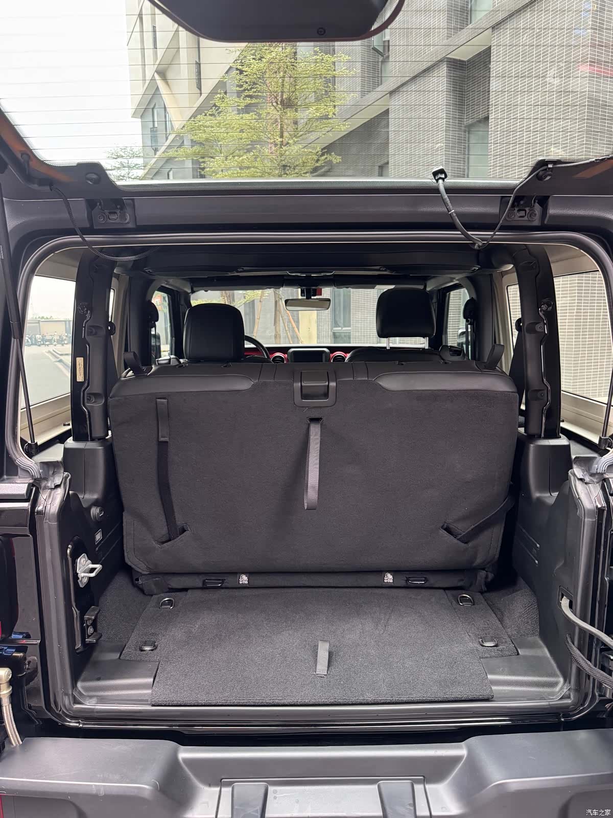Jeep Wrangler, 2021 16