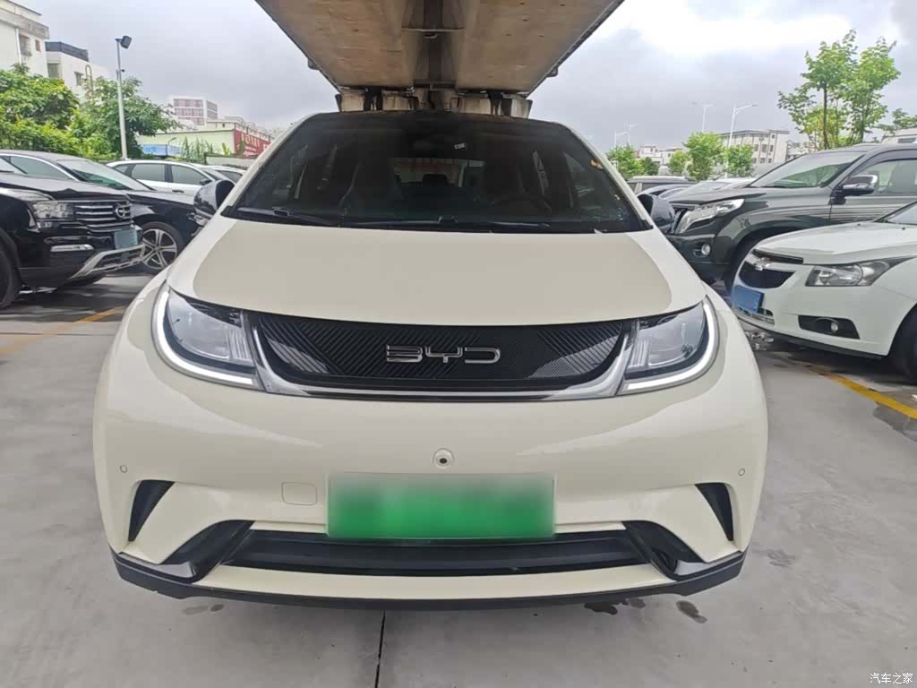 BYD Dolphin, 2023 3