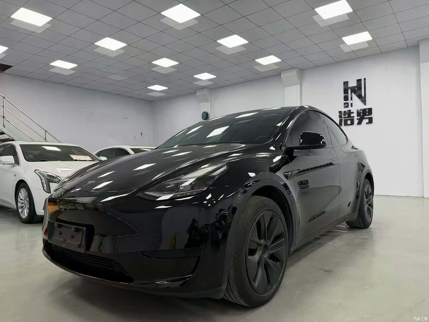 Tesla Model Y, 2024 2