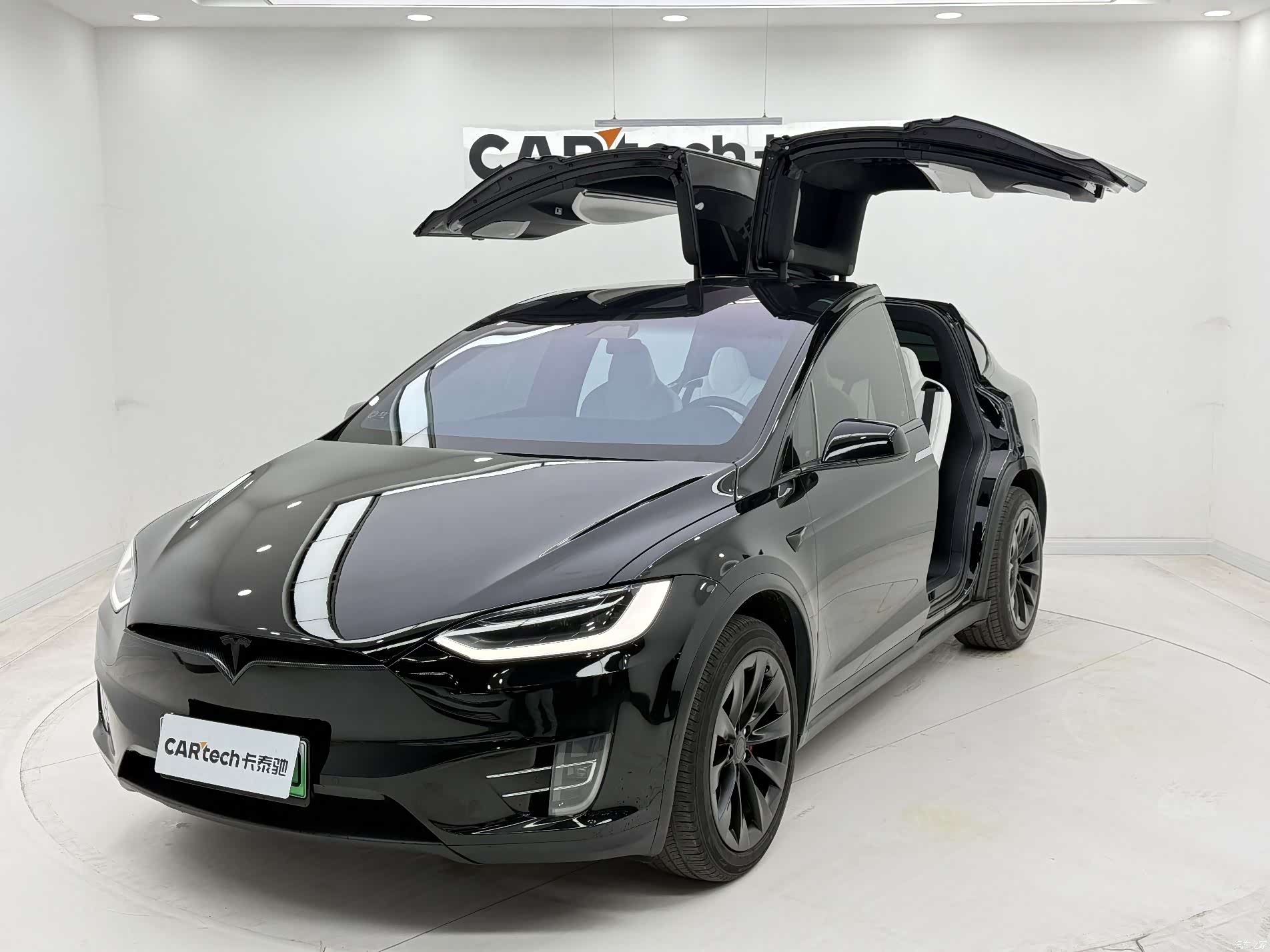 Tesla Model X, 2018 10