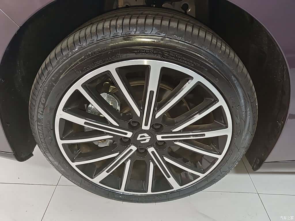 Leapmotor B01, 2026 23