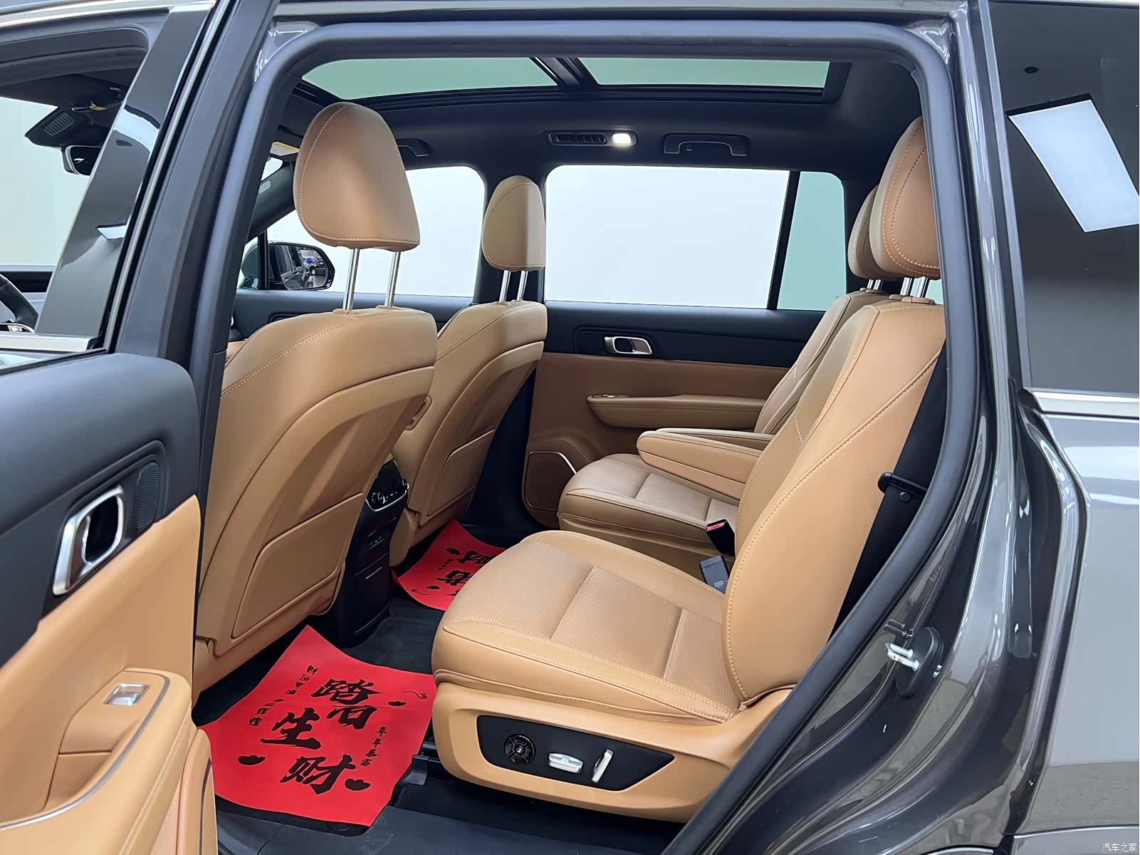 Li Auto ONE, 2023 16
