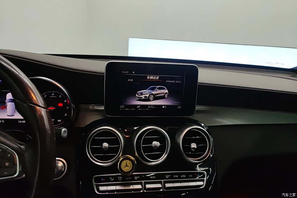Mercedes-Benz GLC, 2019 13