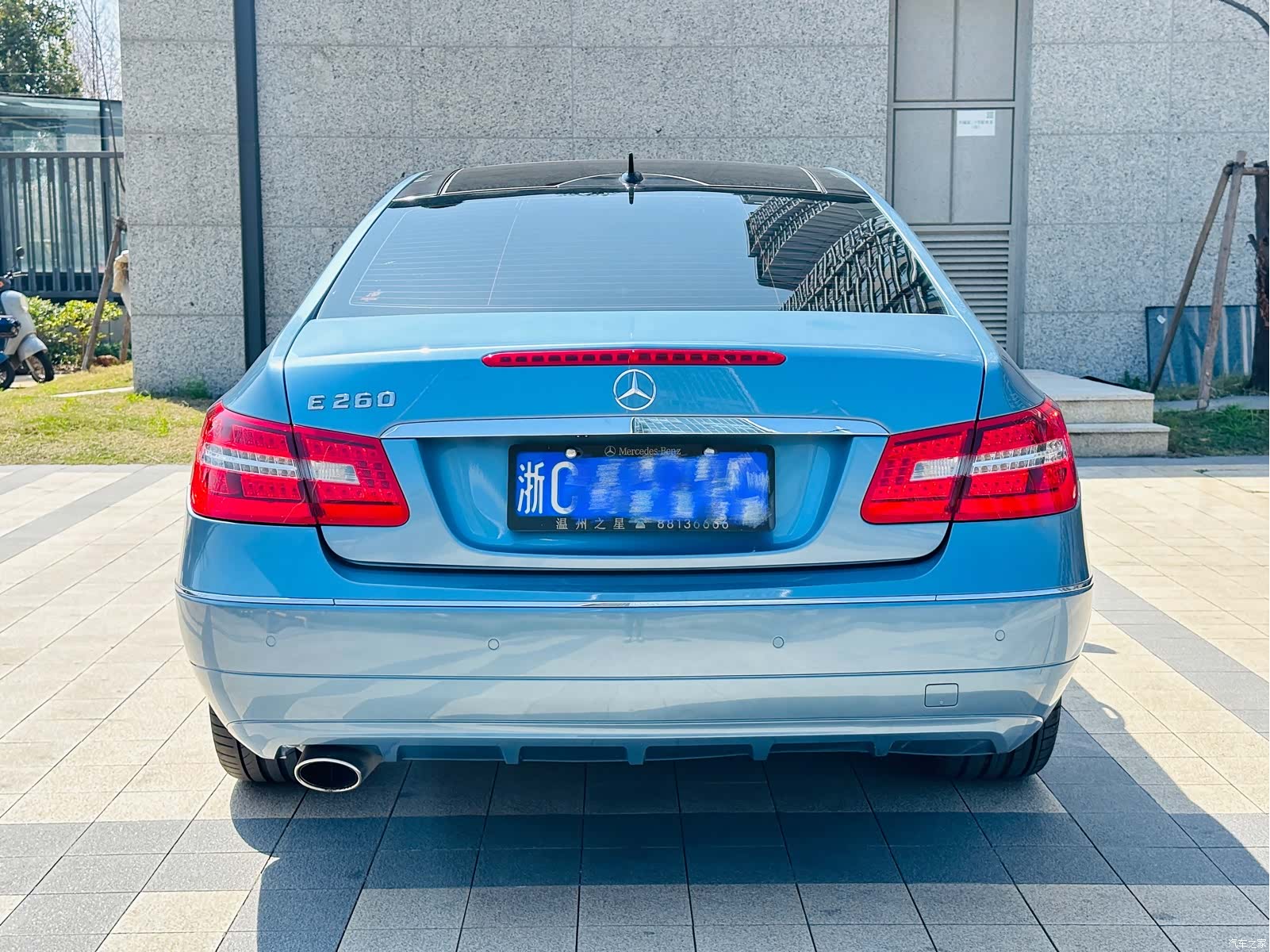 Mercedes-Benz E-Class, 2011 17