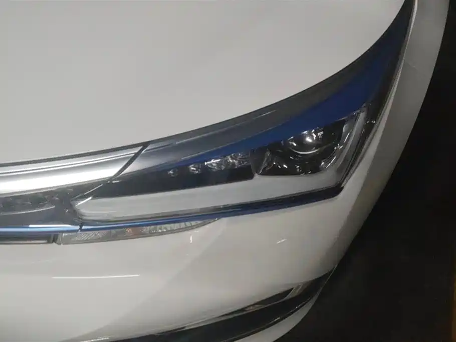 Toyota Corolla dual engine E+