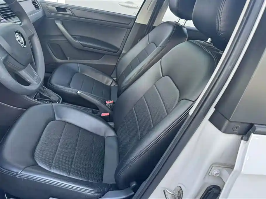 Skoda Xindong
