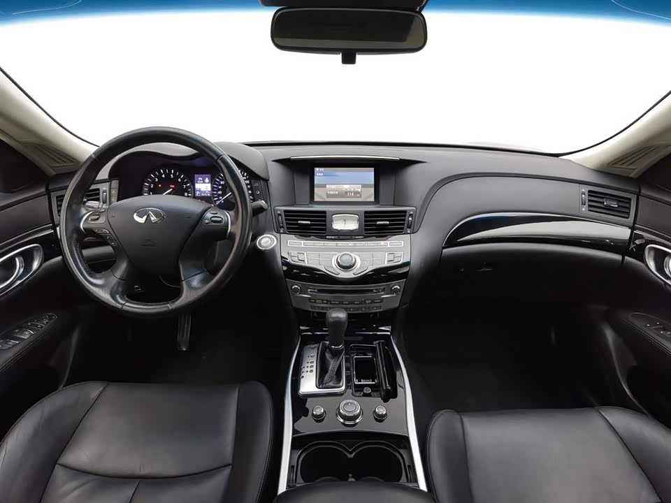 Infiniti Q70 Infiniti Q70