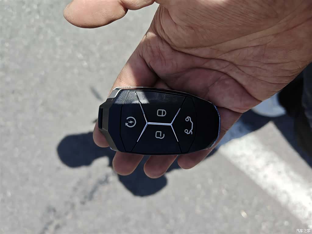 Lynk & Co 01, 2018 12