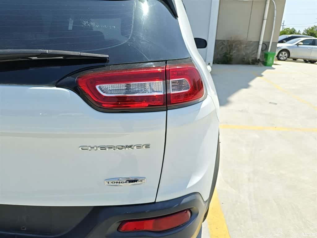Jeep Cherokee, 2016 8