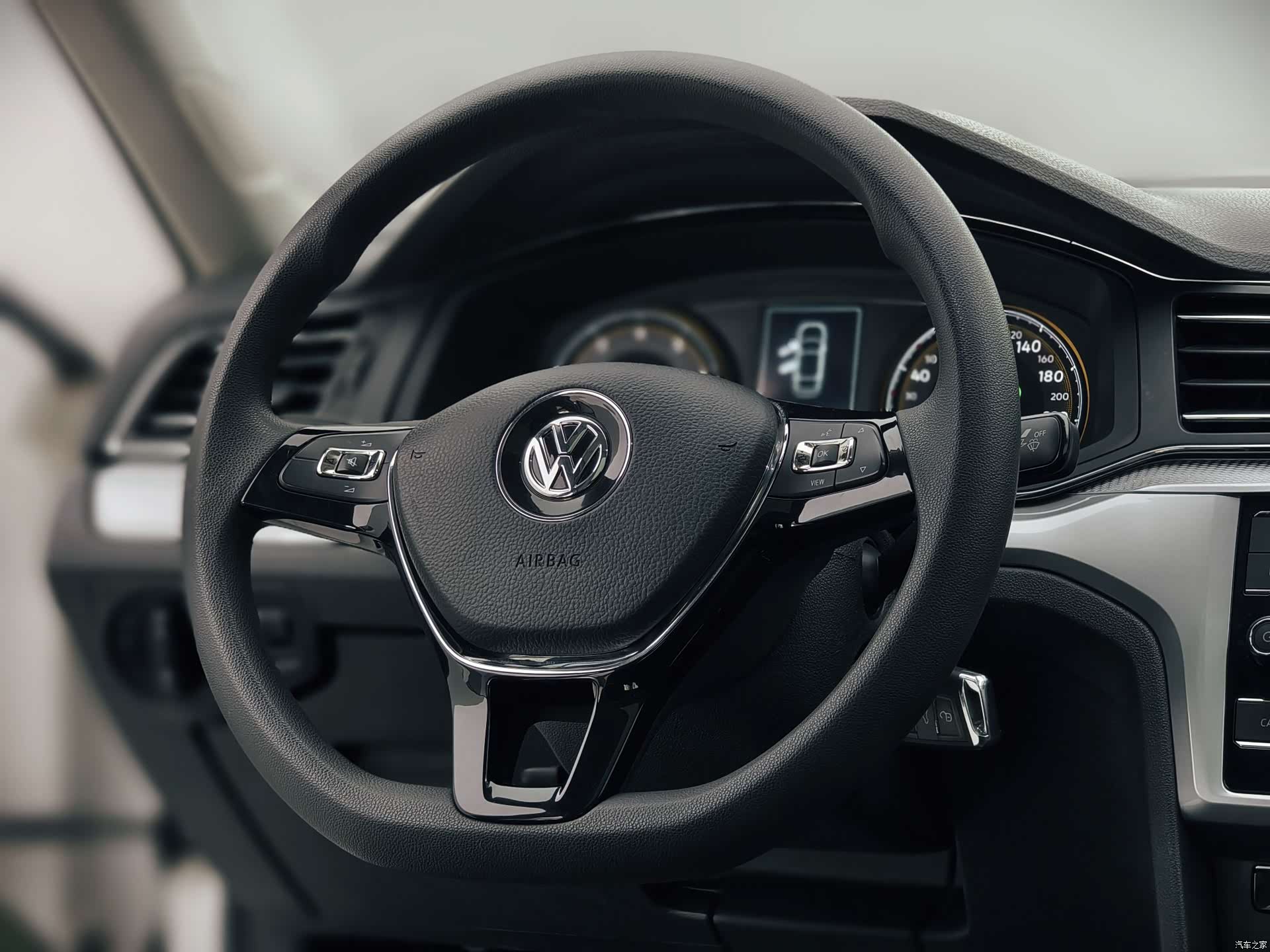 Volkswagen Lamando, 2020 8