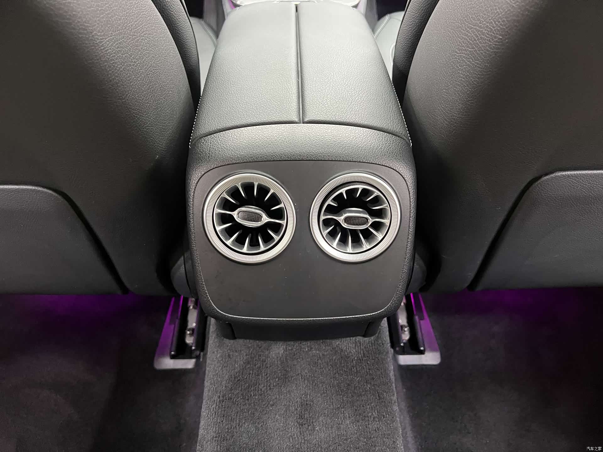 Mercedes-Benz CLS, 2019 19