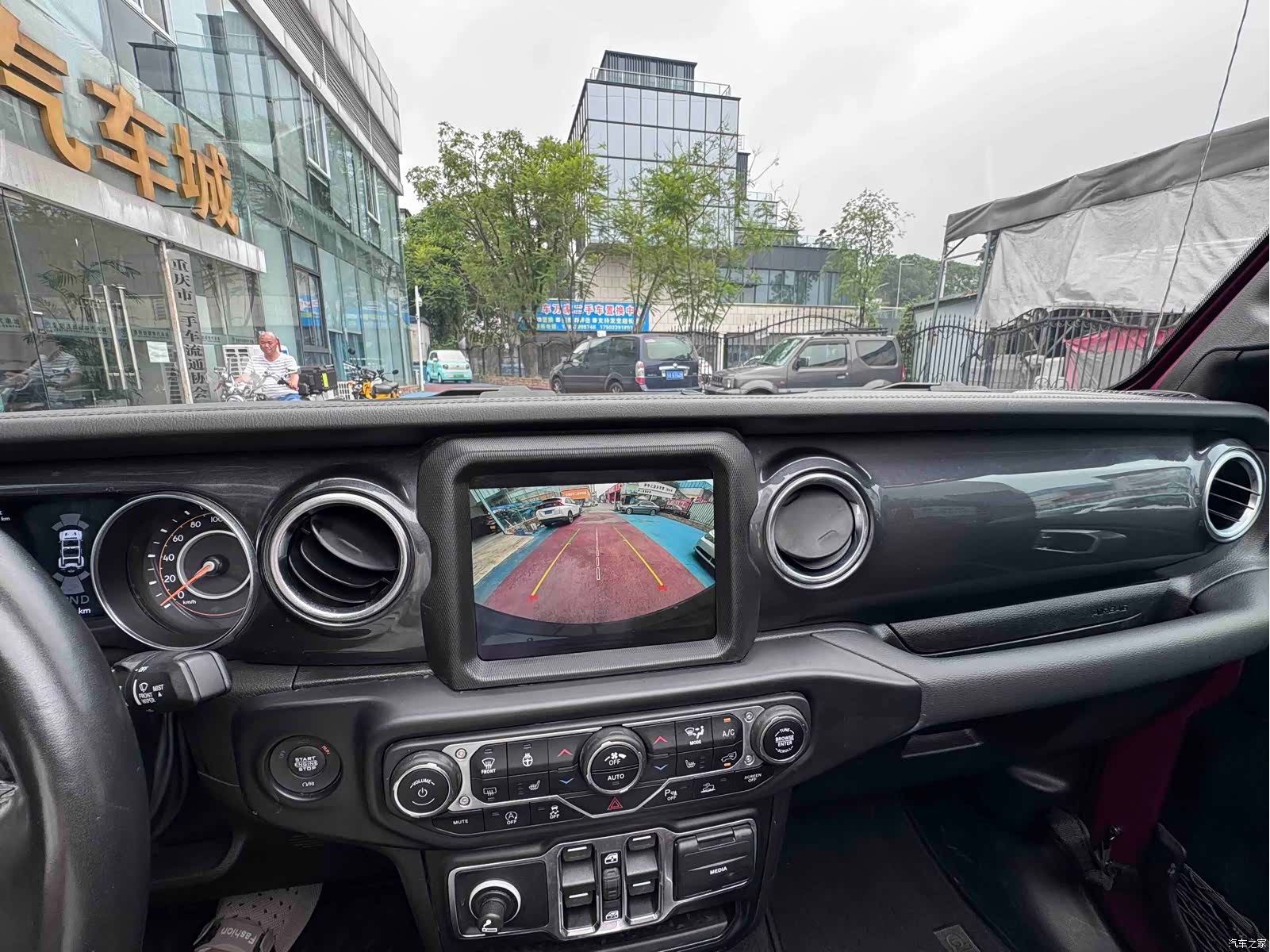 Jeep Wrangler, 2024 15