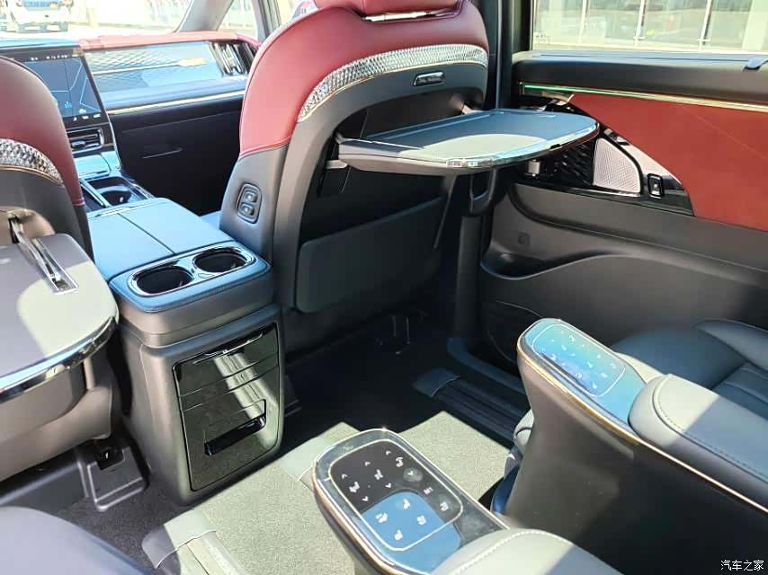 Trumpchi M8, 2023 7