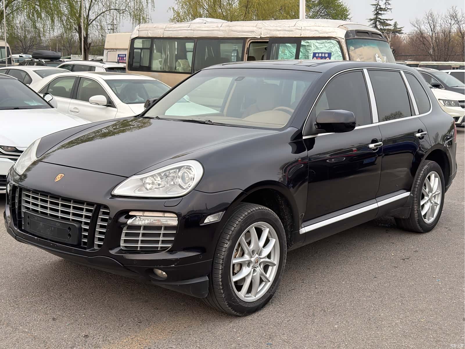 Porsche Cayenne, 2010 1