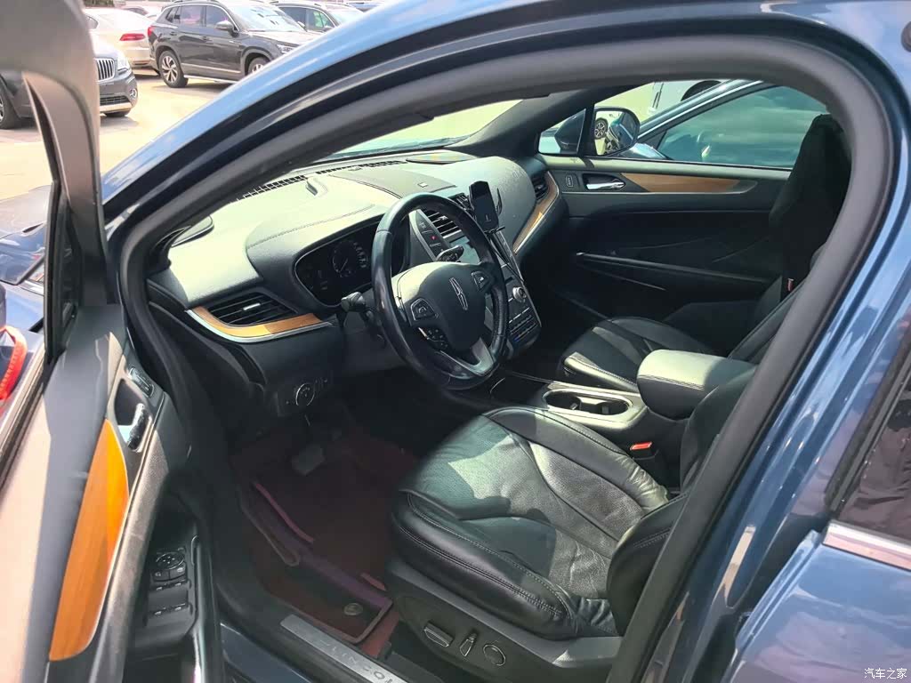 Lincoln MKC, 2018 8
