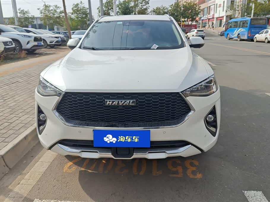 Haval F7