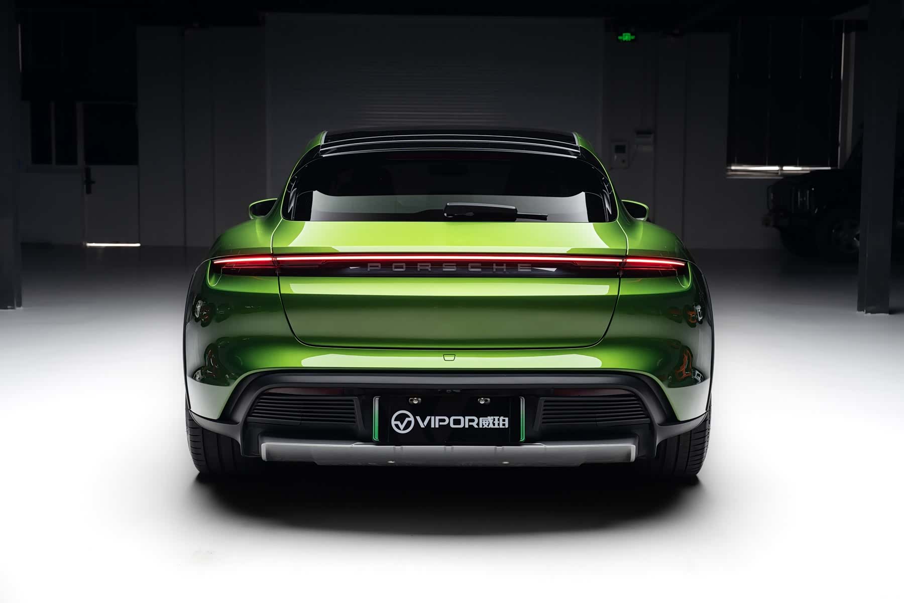 Porsche Taycan, 2023 4