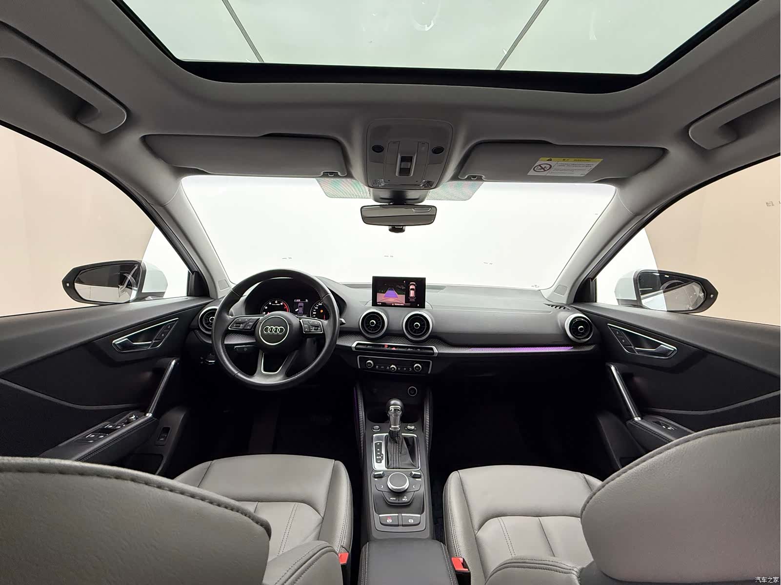 Audi Q2L, 2021 10
