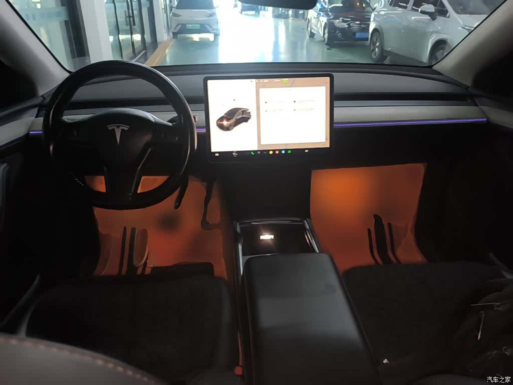 Tesla Model Y, 2024 10