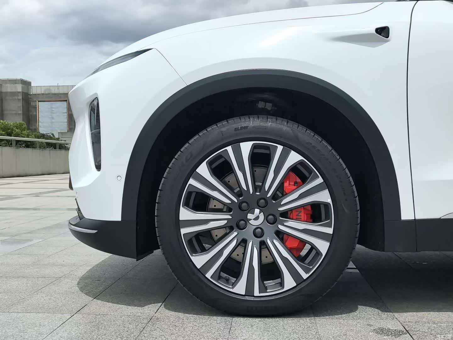 NIO ES8, 2024 7
