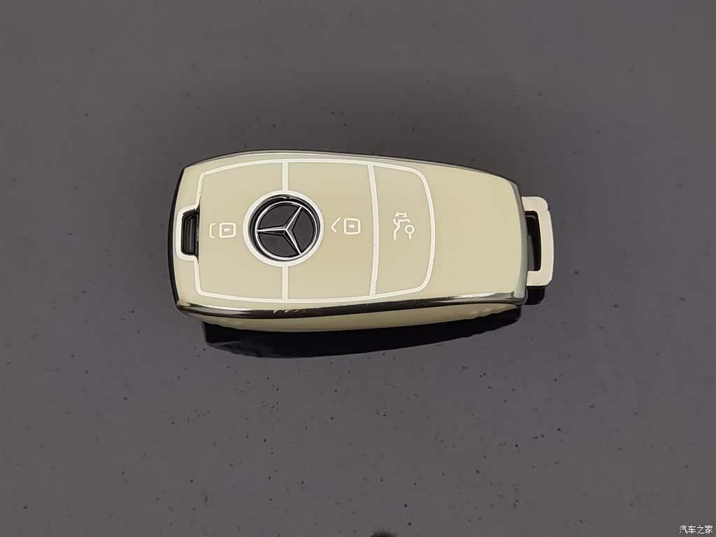 Mercedes-Benz E-Class, 2019 19