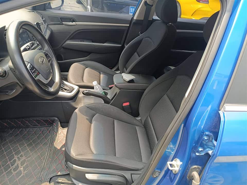 Hyundai Lead
