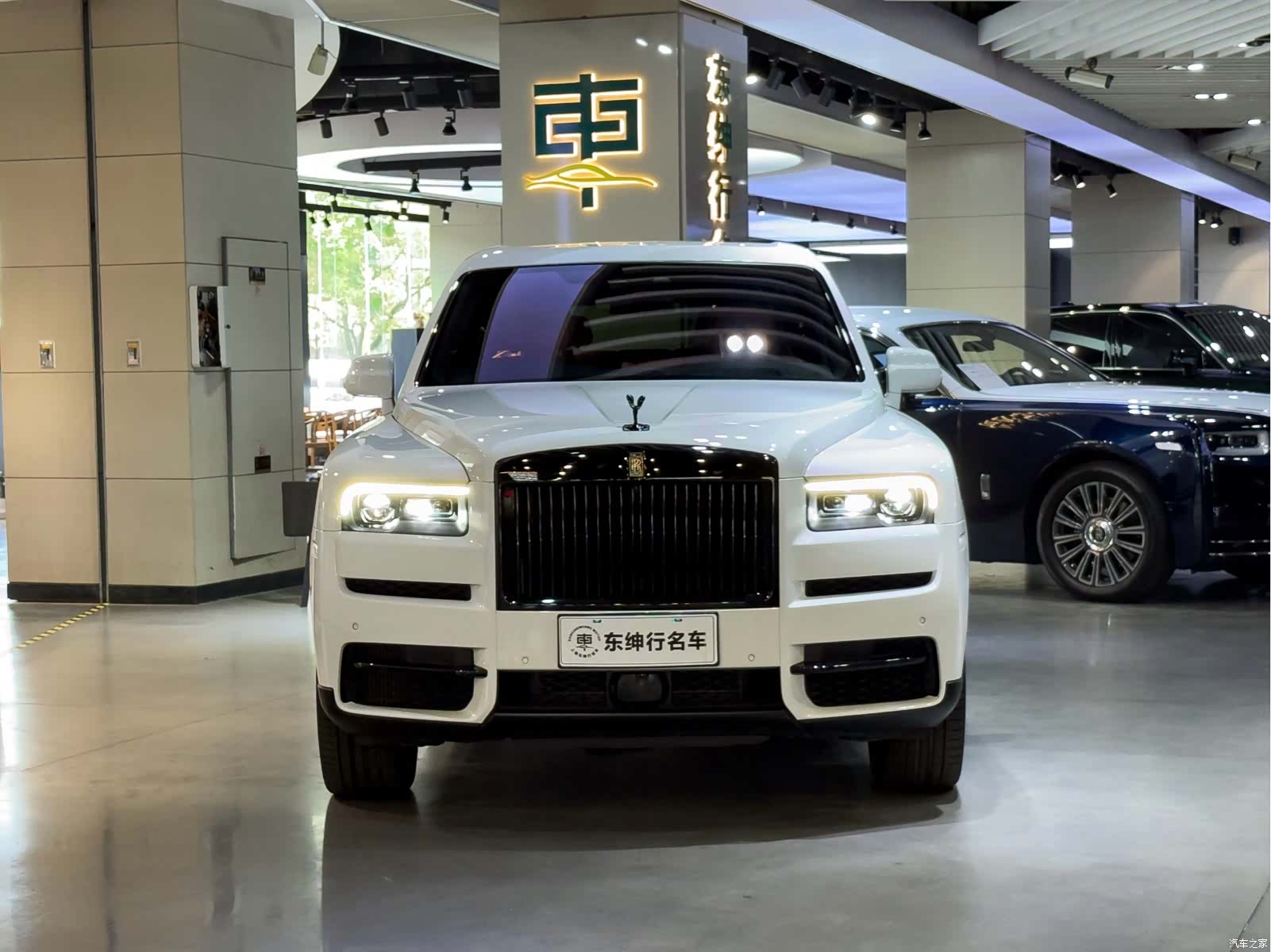 Rolls-Royce Cullinan, 2022 2