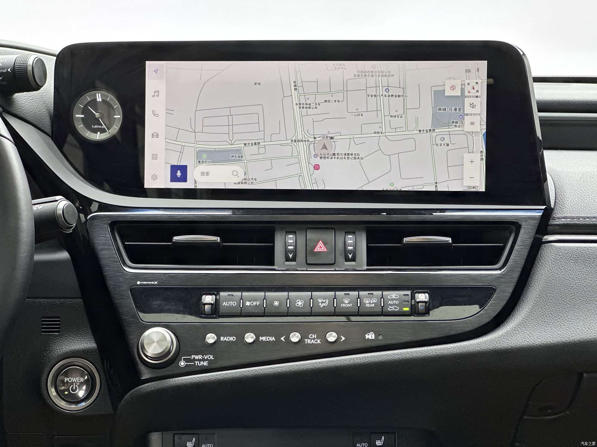 Lexus ES, 2024 11