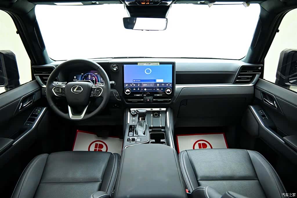 Lexus GX, 2026 13