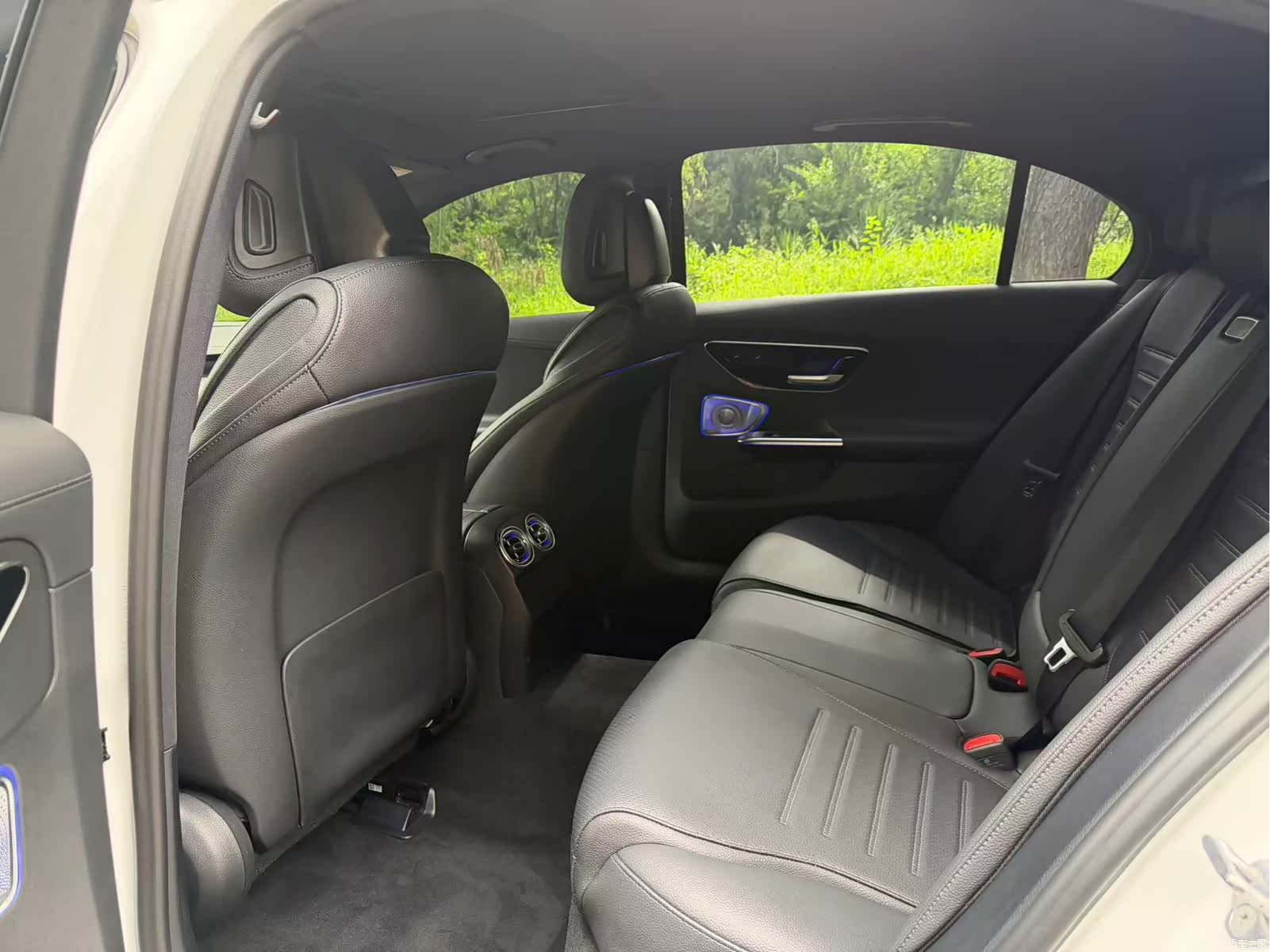 Mercedes-Benz C-Class, 2023 7