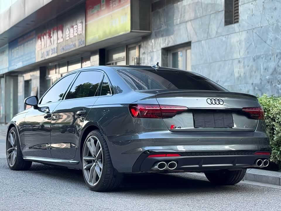 Audi A4L
