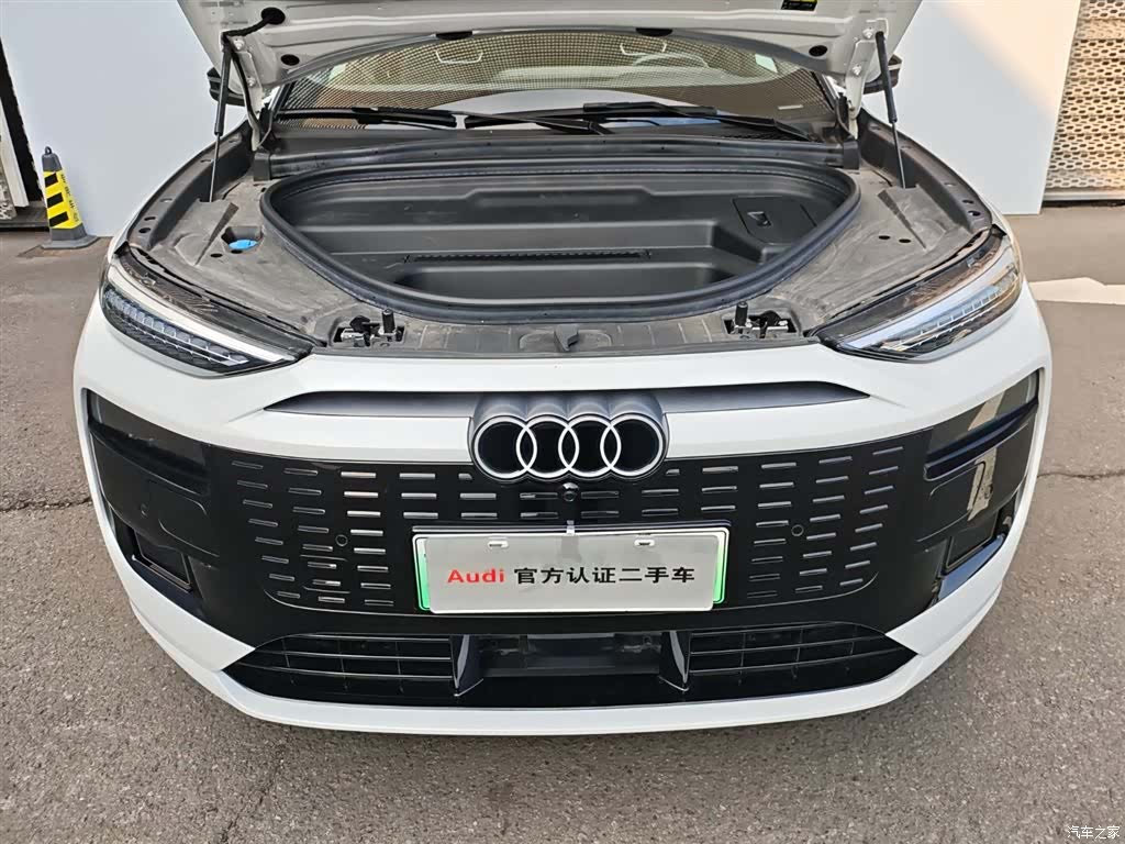 Audi e-tron, 2025 10