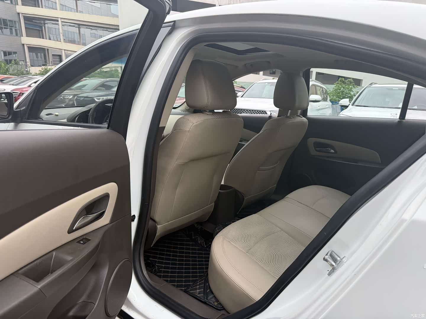 Chevrolet SE, 2016 6