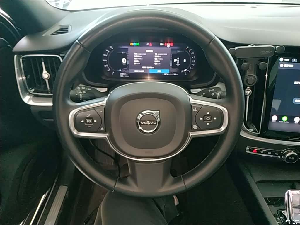 Volvo S60, 2023 11