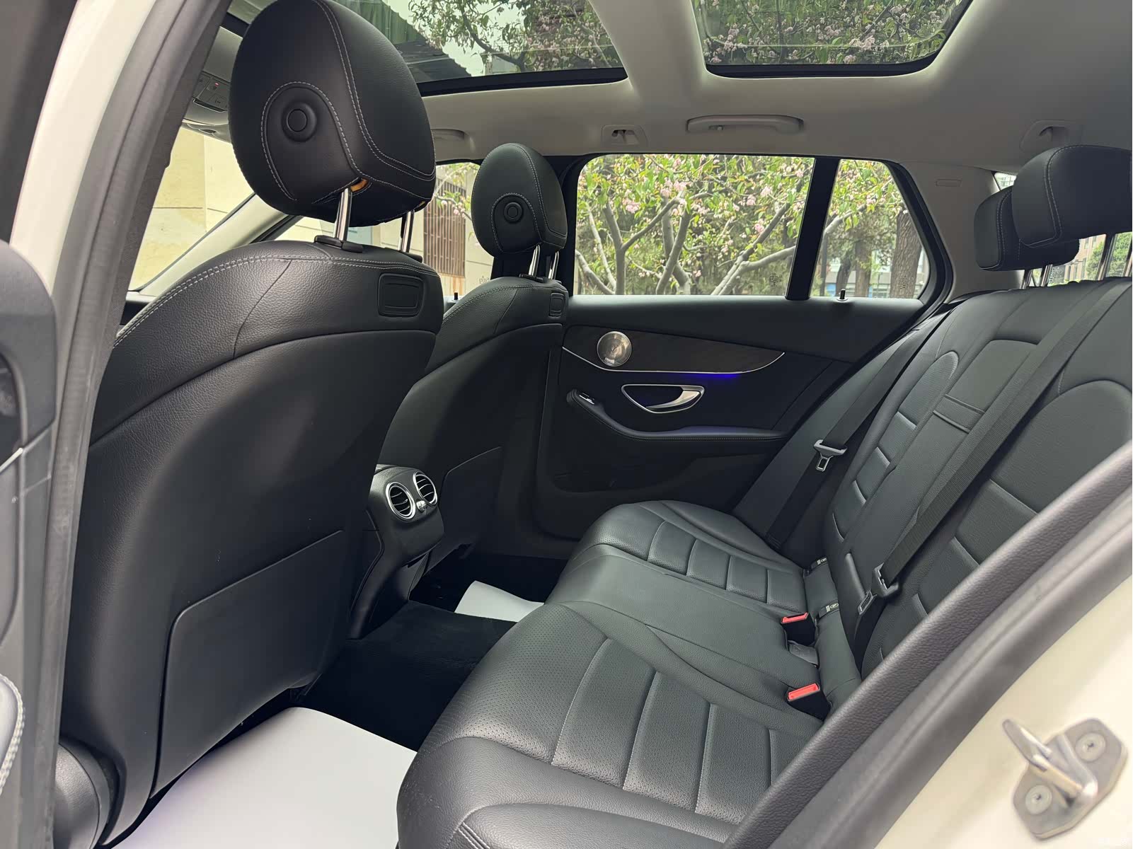 Mercedes-Benz C-Class, 2019 14