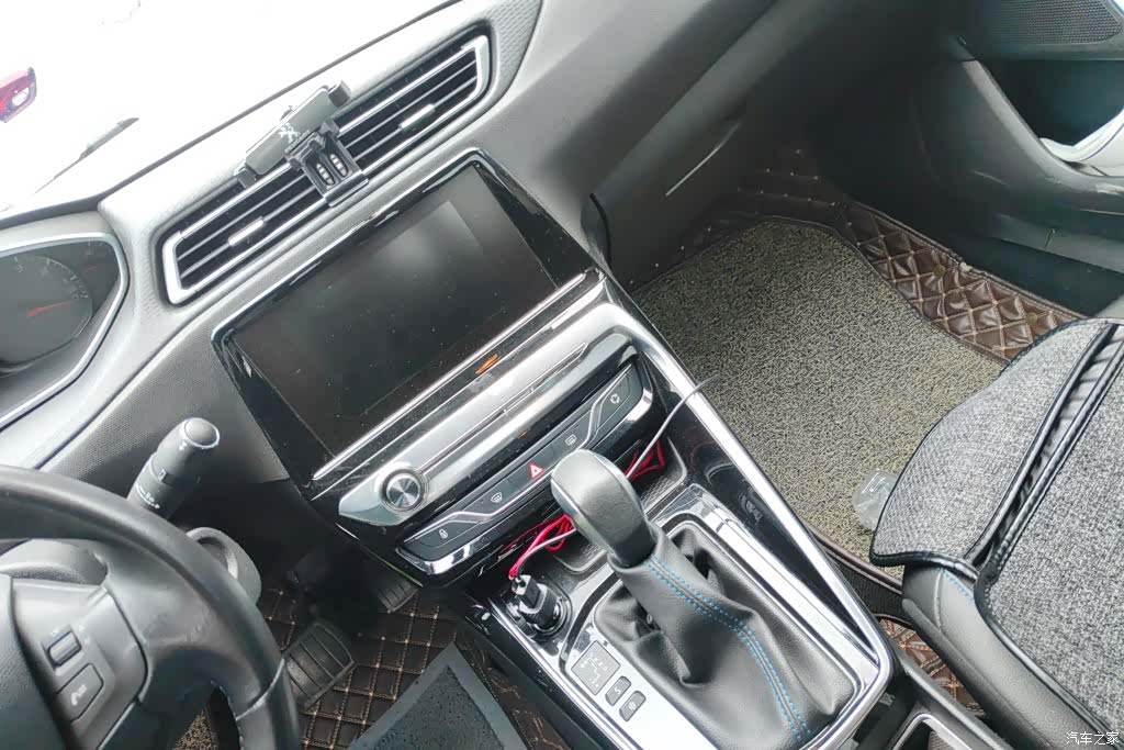 Peugeot 308, 2017 13