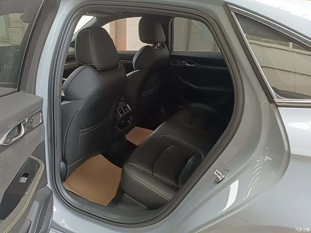 Geely Preface, 2023 17