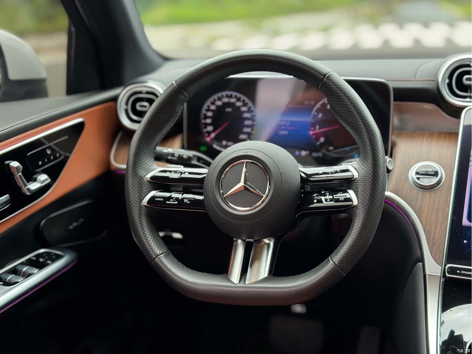 Mercedes-Benz GLC, 2024 8