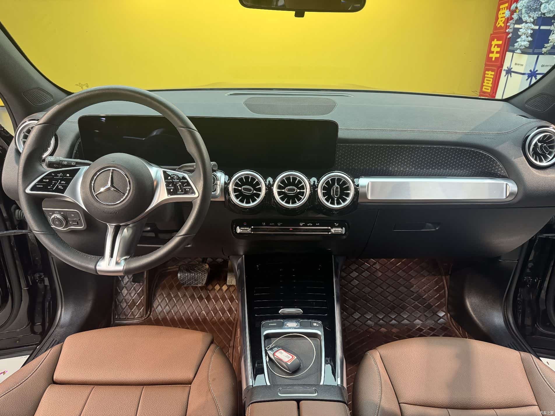 Mercedes-Benz GLB, 2025 все фото