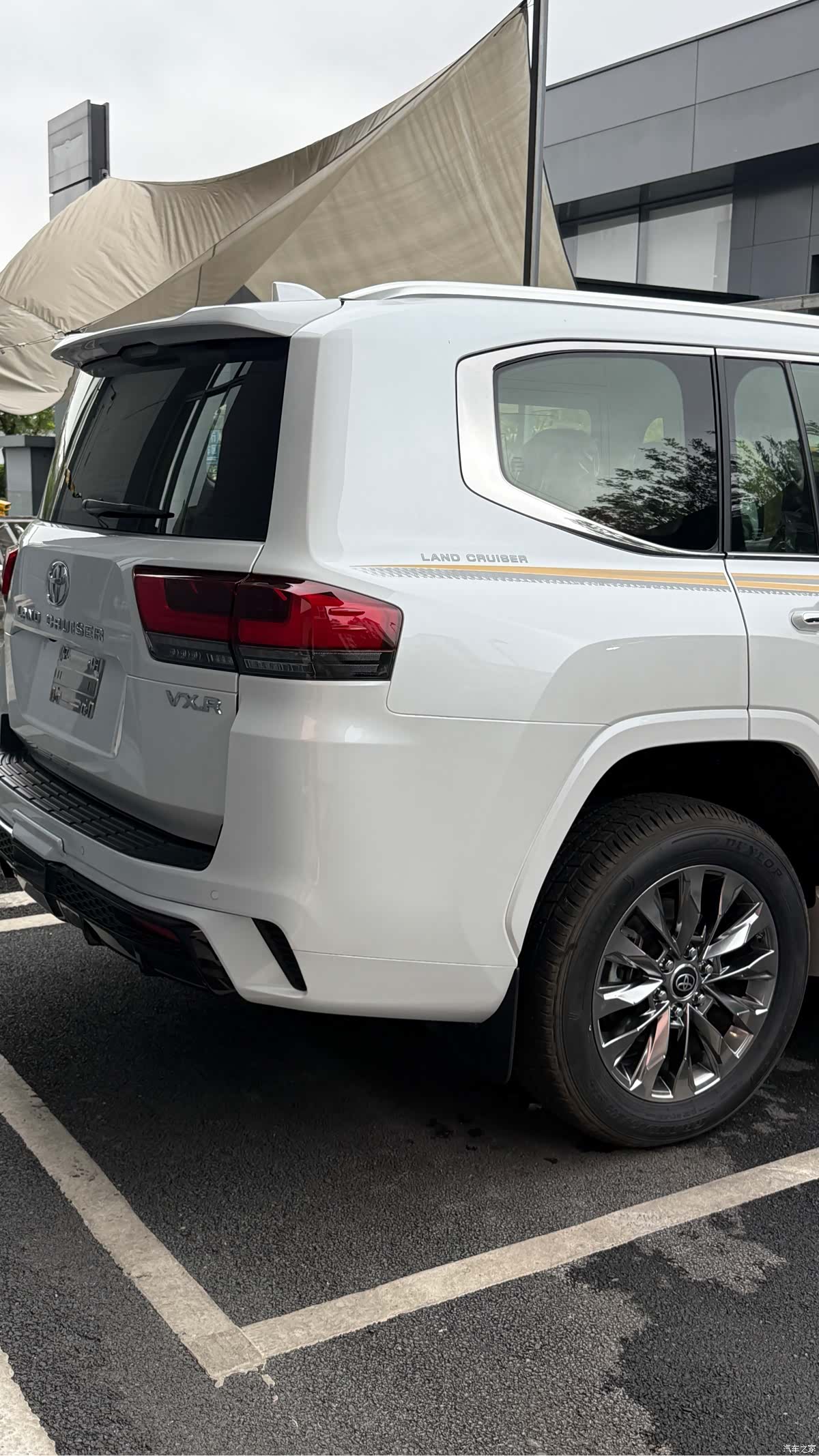 Toyota Land Cruiser, 2025 10