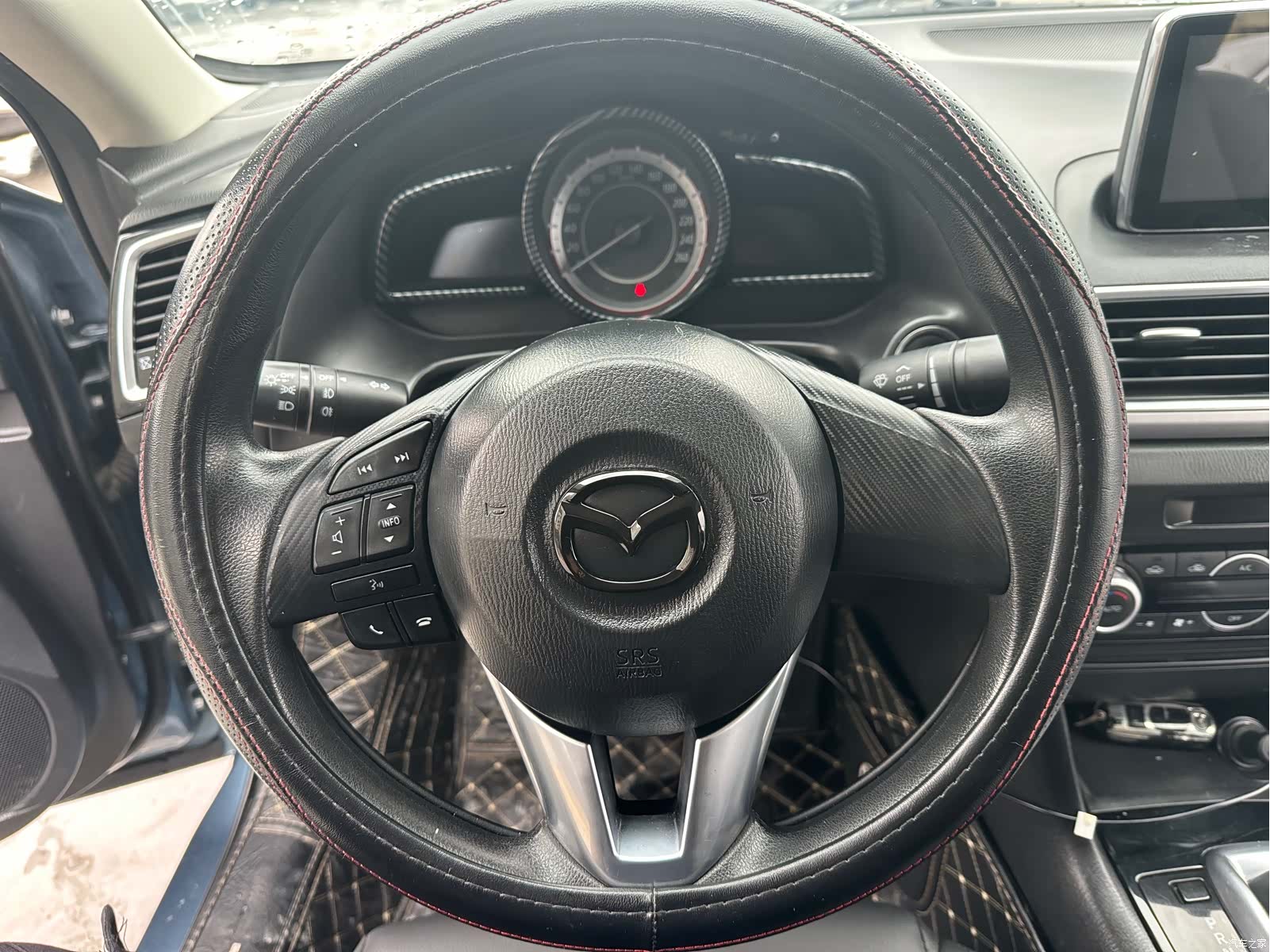 Mazda Mazda3, 2016 12