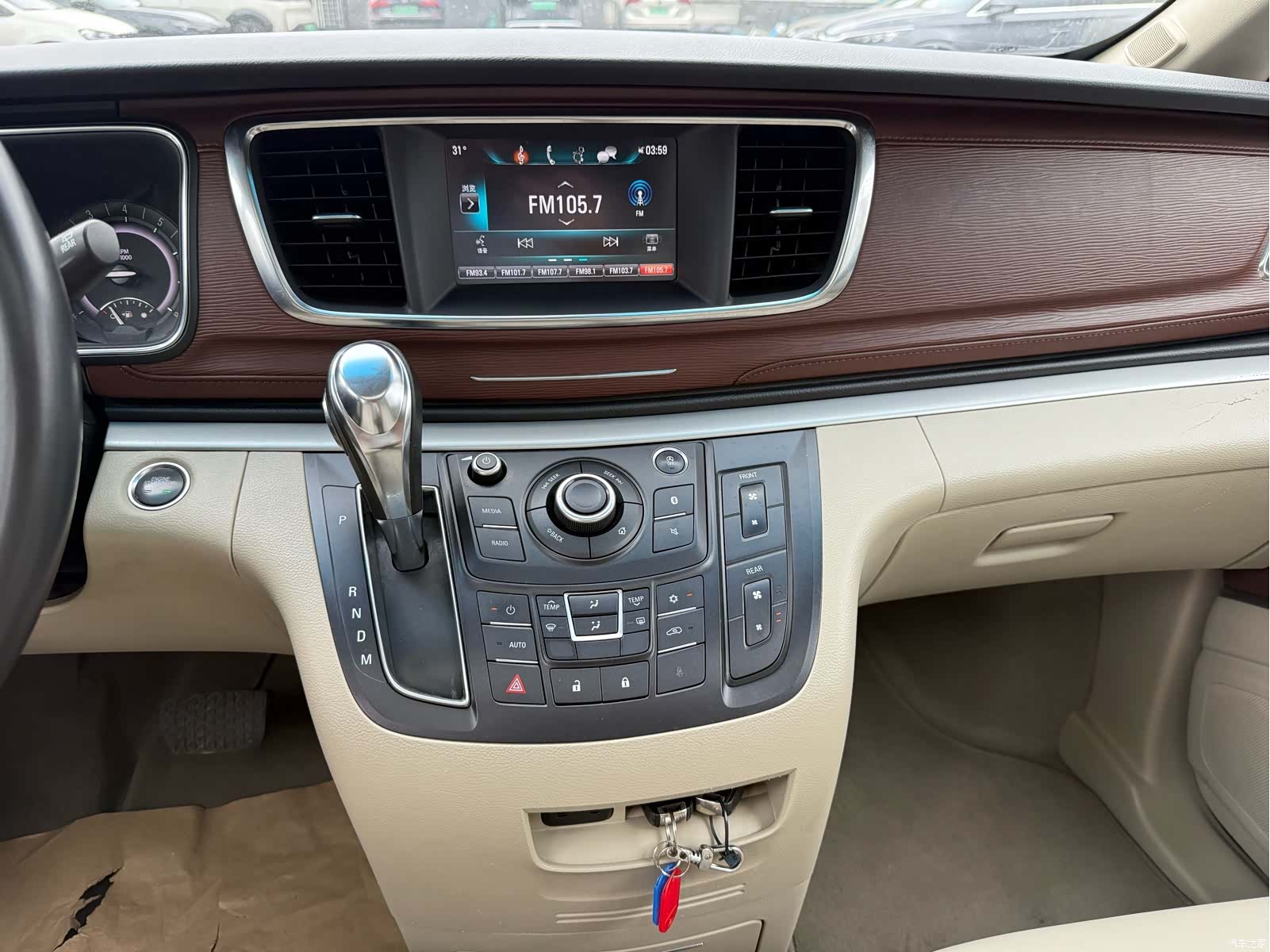 Buick GL8, 2018 16