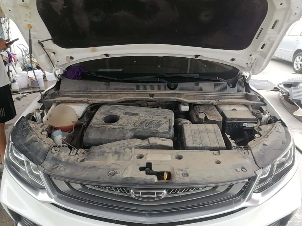 Geely Coolray, 2021 20