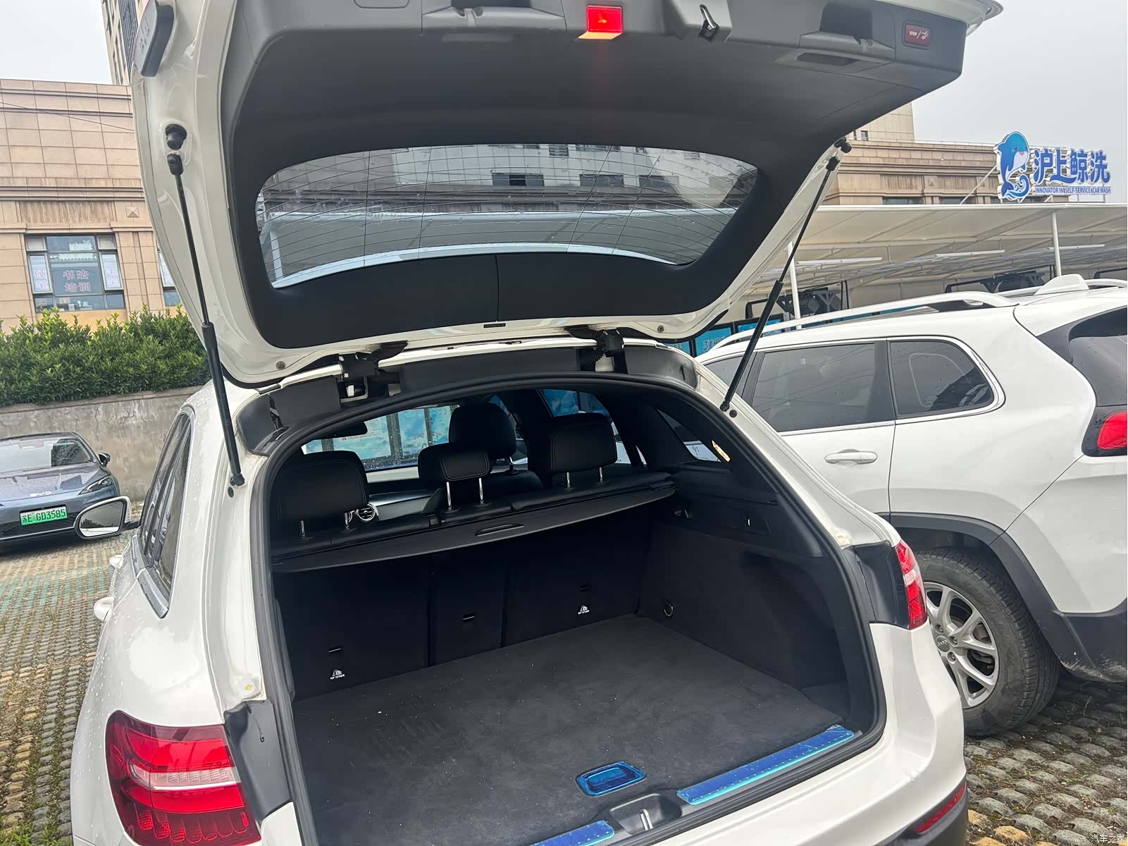 Mercedes-Benz GLC, 2016 12