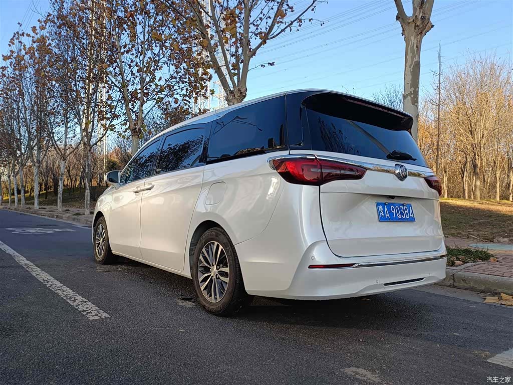 Buick GL8, 2022 6