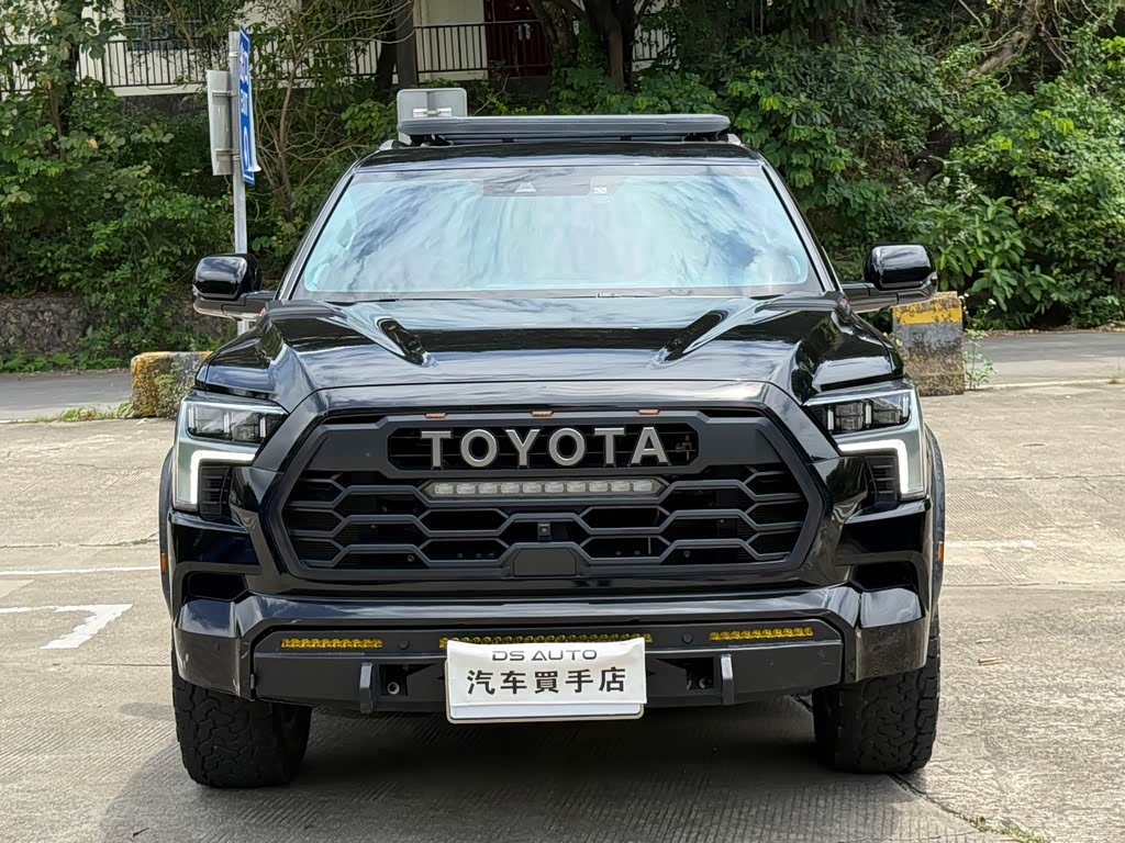Toyota Sequoia
