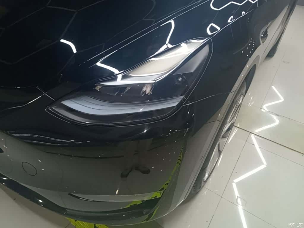 Tesla Model Y, 2023 24