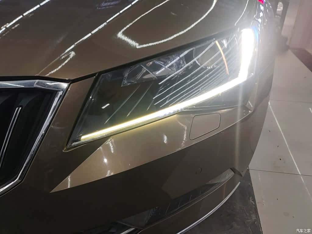 Skoda Superb, 2017 24