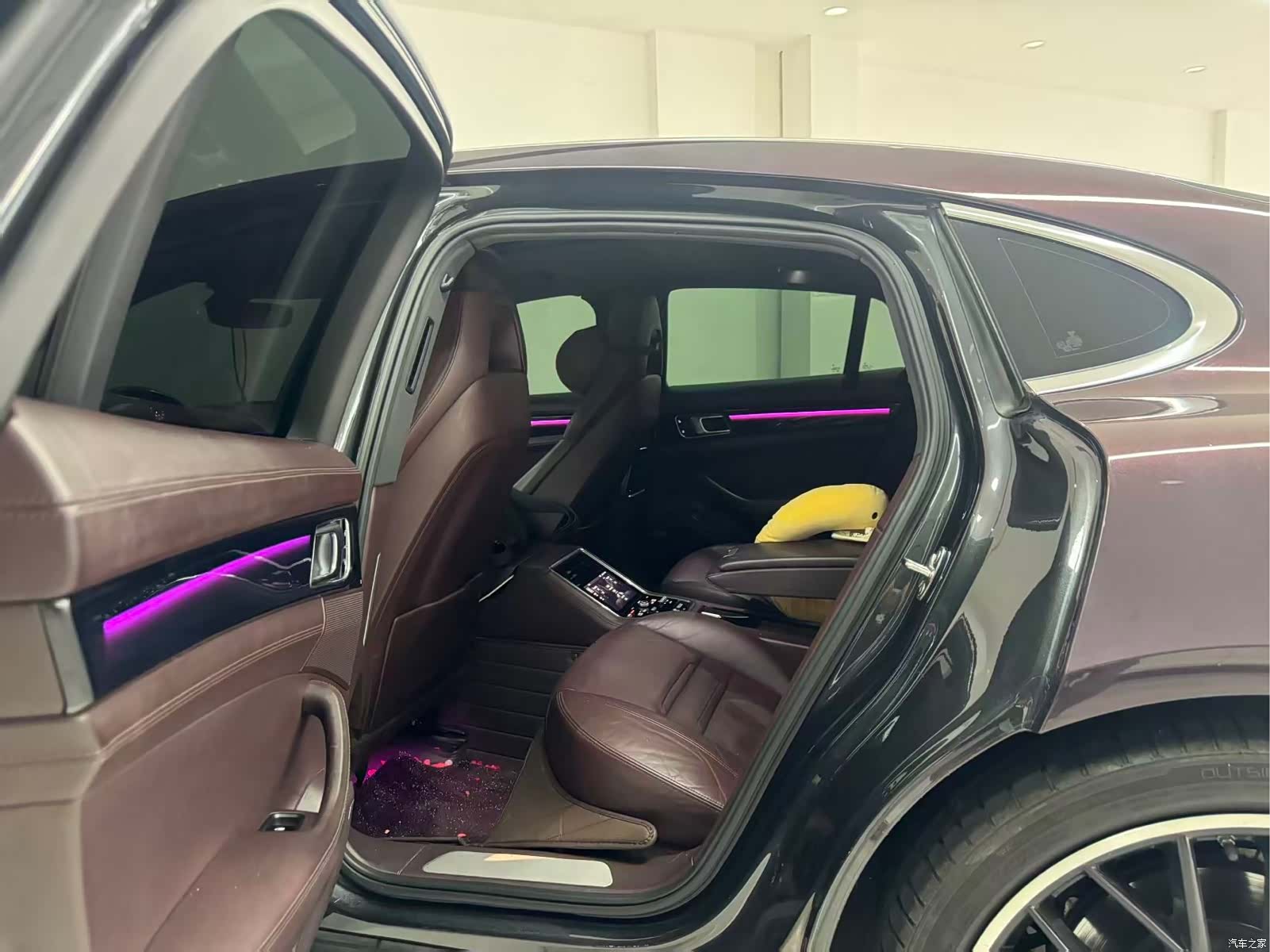 Porsche Panamera, 2017 все фото